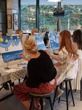 Cork & Canvas at The Fellows House